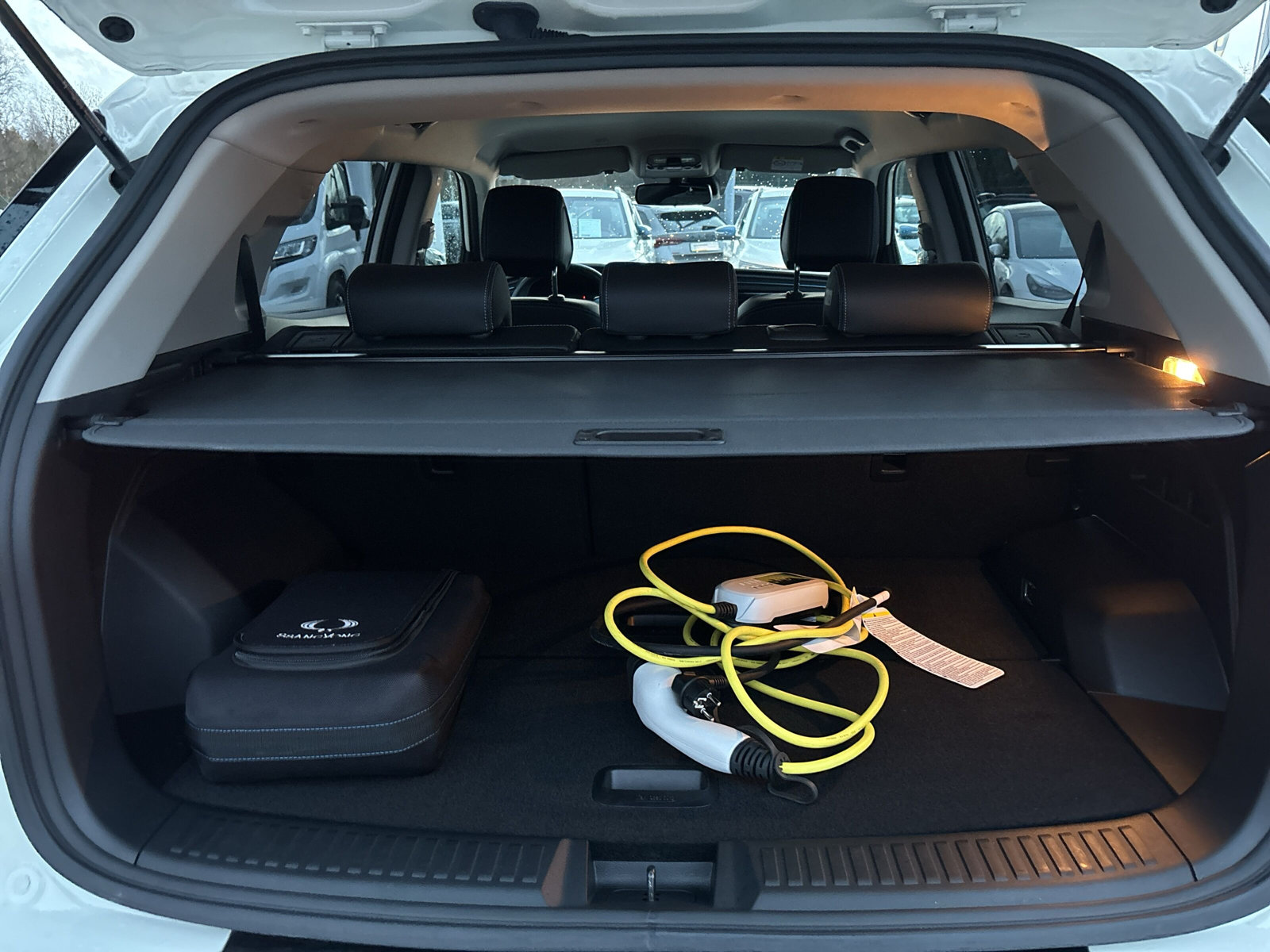 Korando e-Motion Platinum 1,5T ANHÄNGELAST+NAVI