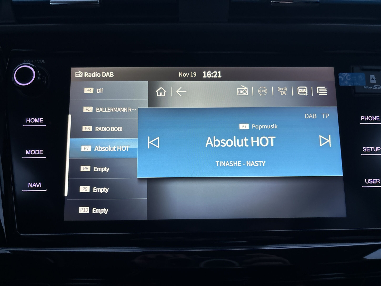 Korando e-Motion Platinum 1,5T ANHÄNGELAST+NAVI