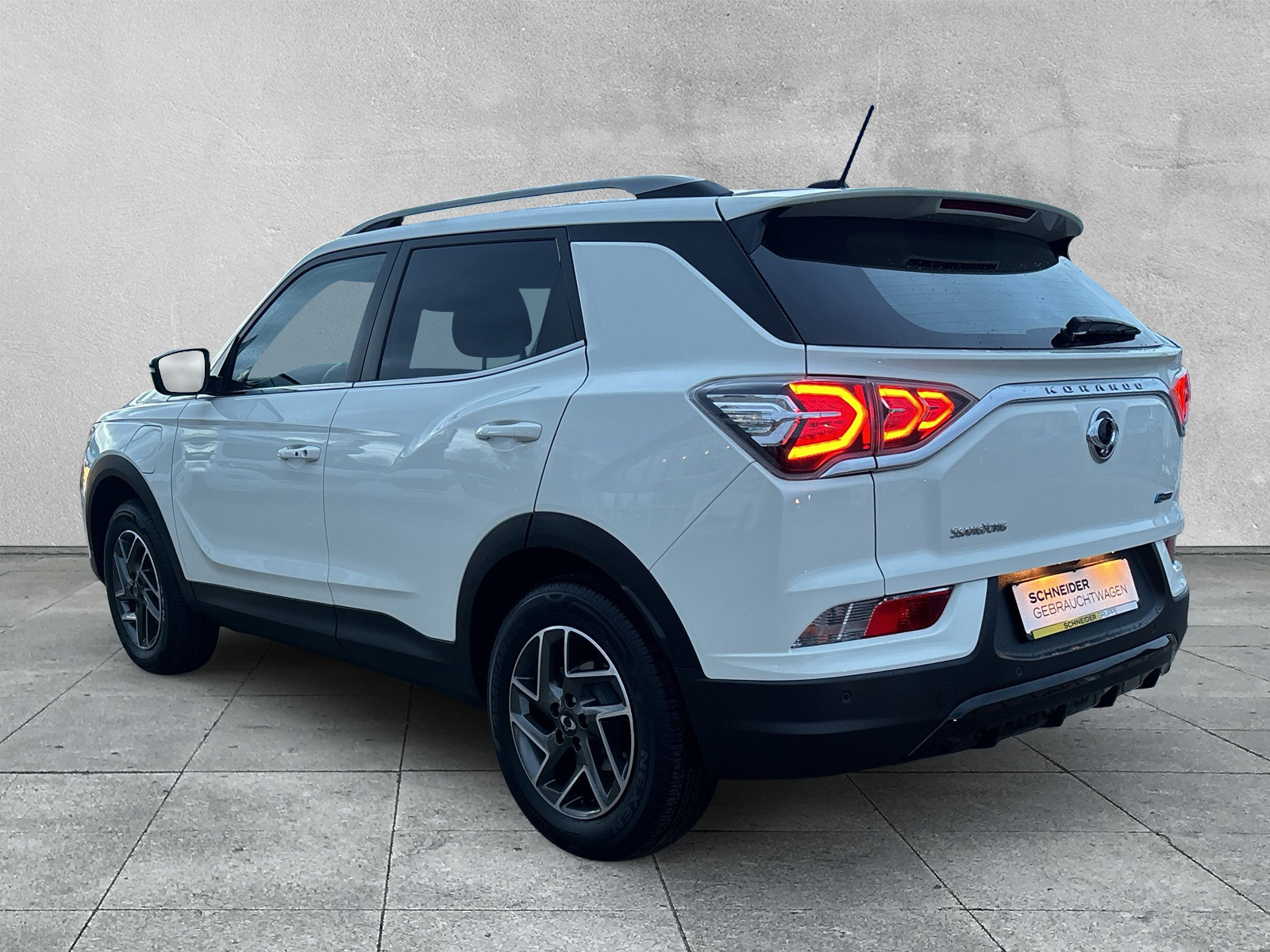 Korando e-Motion Platinum 1,5T ANHÄNGELAST+NAVI