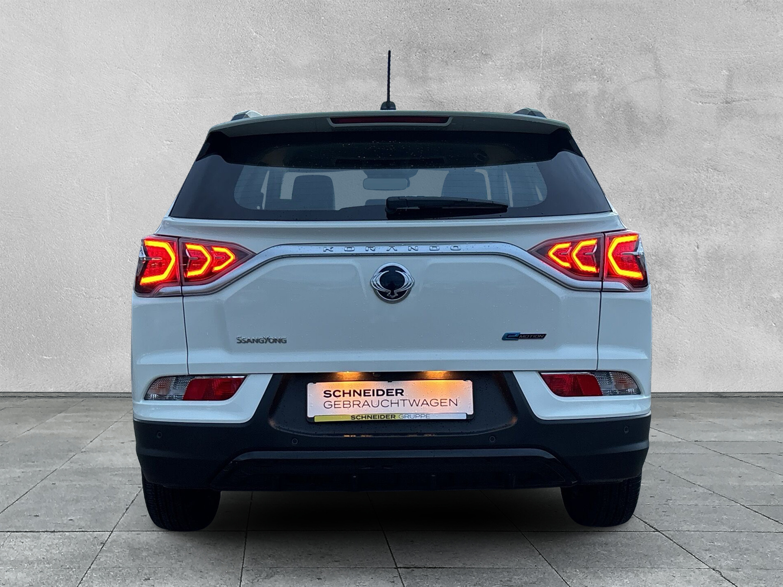 Korando e-Motion Platinum 1,5T ANHÄNGELAST+NAVI