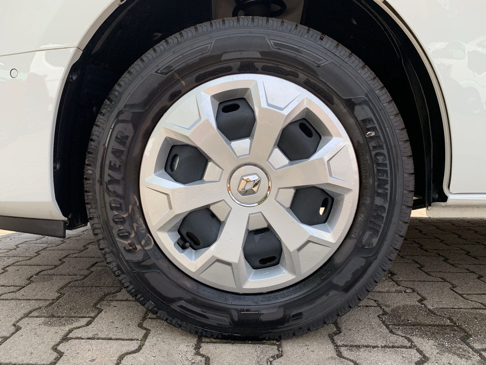 Trafic E-Tech KASTENWAGEN L2H1 NAVI SHZ PDC
