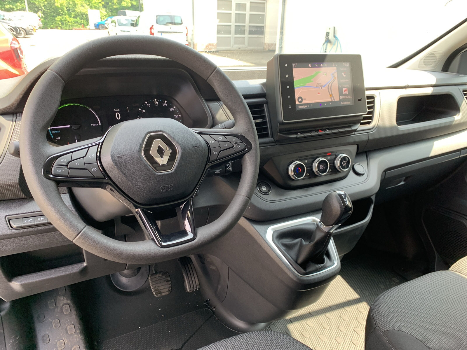 Trafic E-Tech KASTENWAGEN L2H1 NAVI SHZ PDC