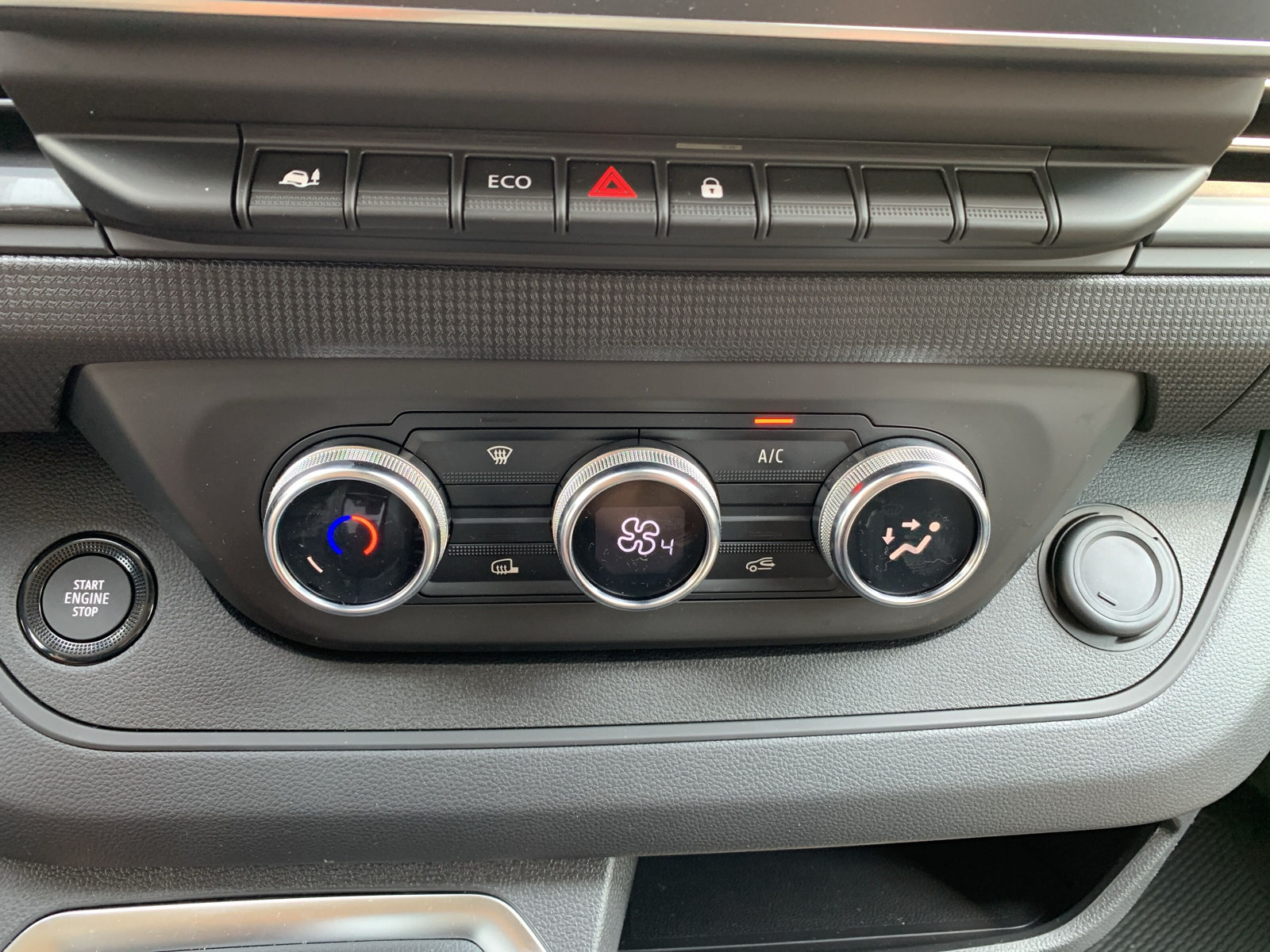 Trafic E-Tech KASTENWAGEN L2H1 NAVI SHZ PDC