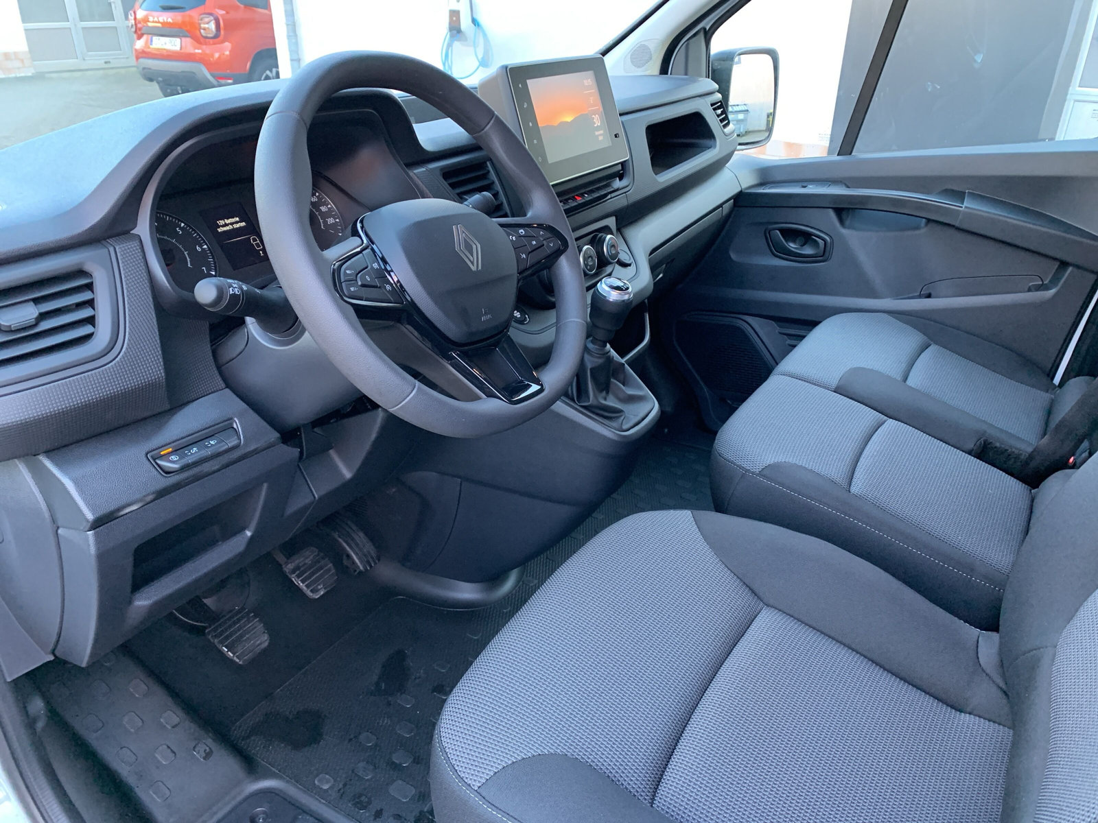 Trafic LKW Komfort L2H1 3,1t Blue dCi 130 NAVI