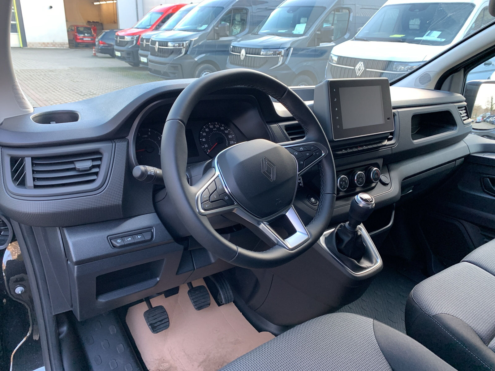 Trafic KOMFORT L2H1 BLUE dCi 150 RFK+KLIMA+USB
