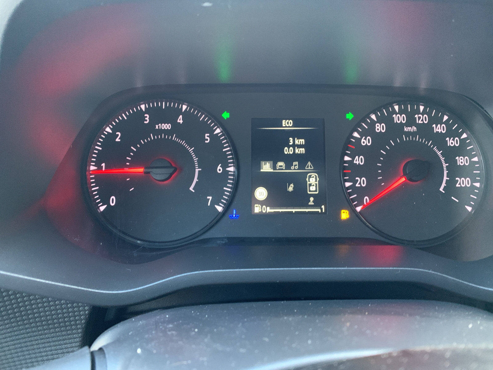 Trafic KOMFORT L2H1 BLUE dCi 150 RFK+KLIMA+USB