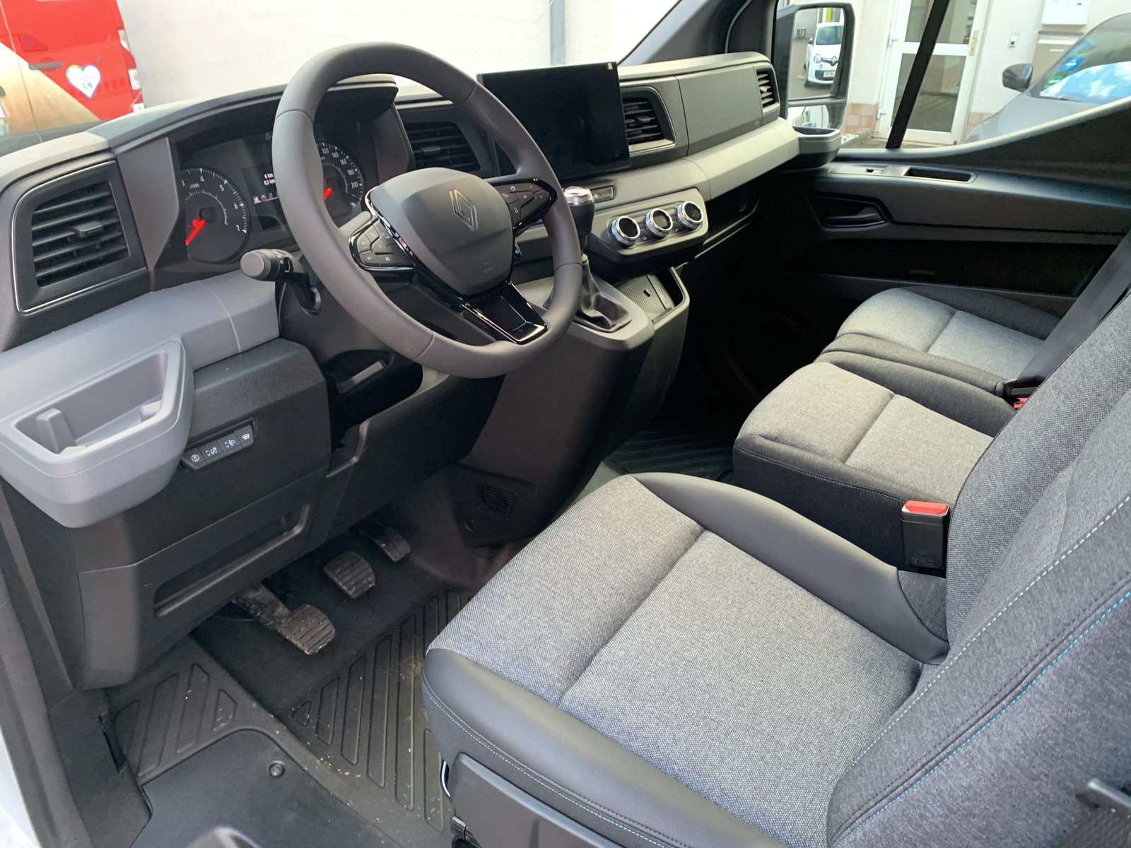 Master EXTRA  BLUE dCi 150  L2H2 3,5t RFK + NAVI