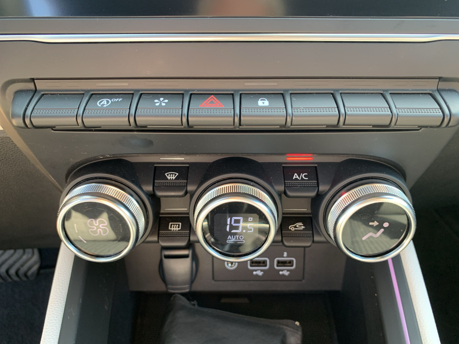 Clio TECHNO TCE 90 X-TRONIC KAMERA+ACC+DAB