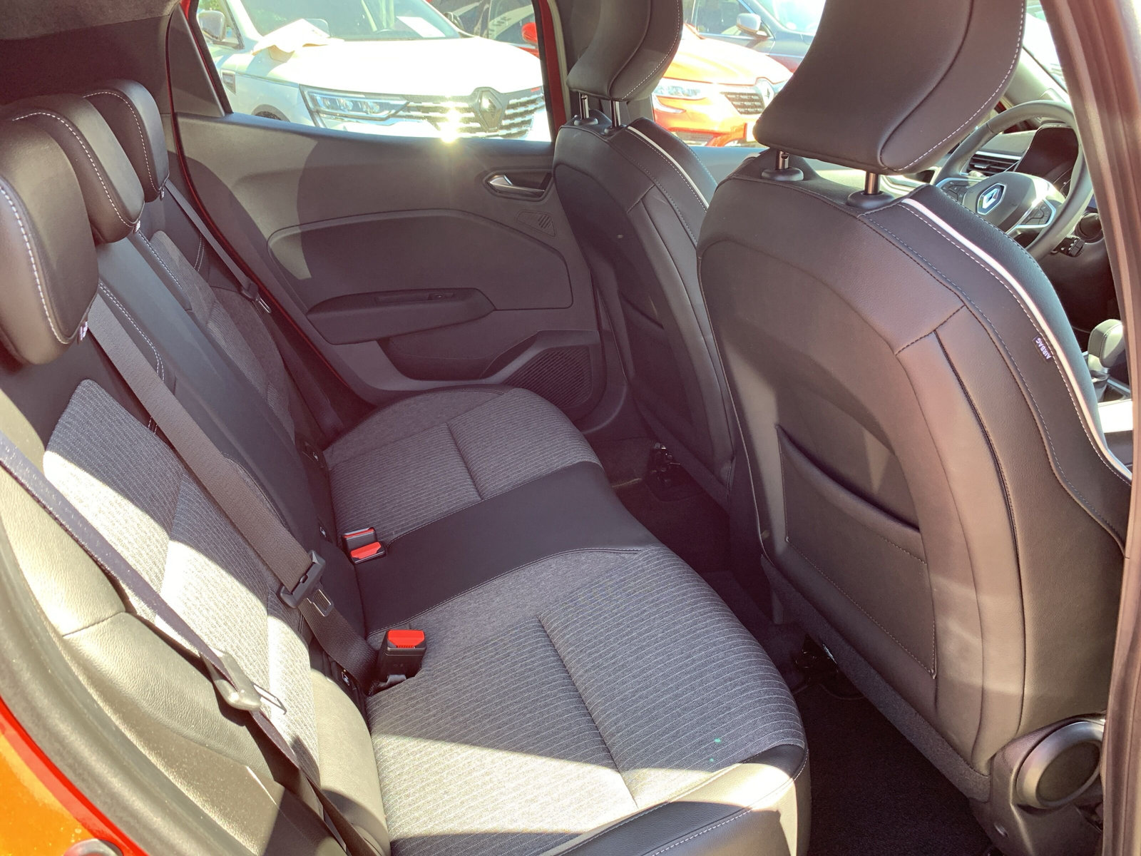 Clio TECHNO TCE 90 X-TRONIC KAMERA+ACC+DAB