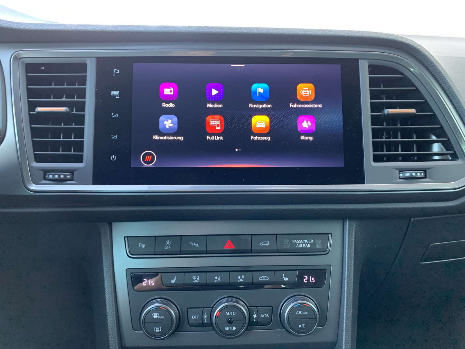 Ateca 2.0 TSI 4DRIVE LED+NAVI+360+ACC+KLIMA+DAB+
