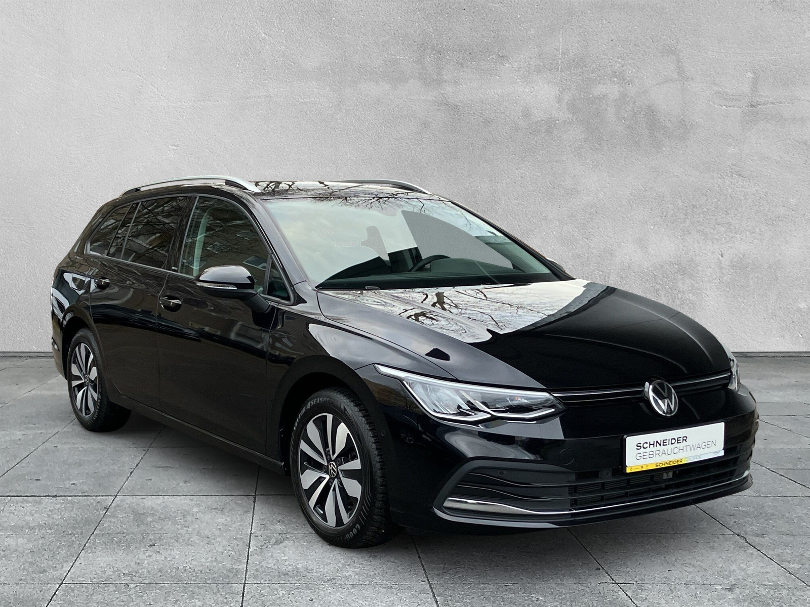 Golf VIII Variant MOVE 1.5 eTSI DSG LED+NAVI+SHZ